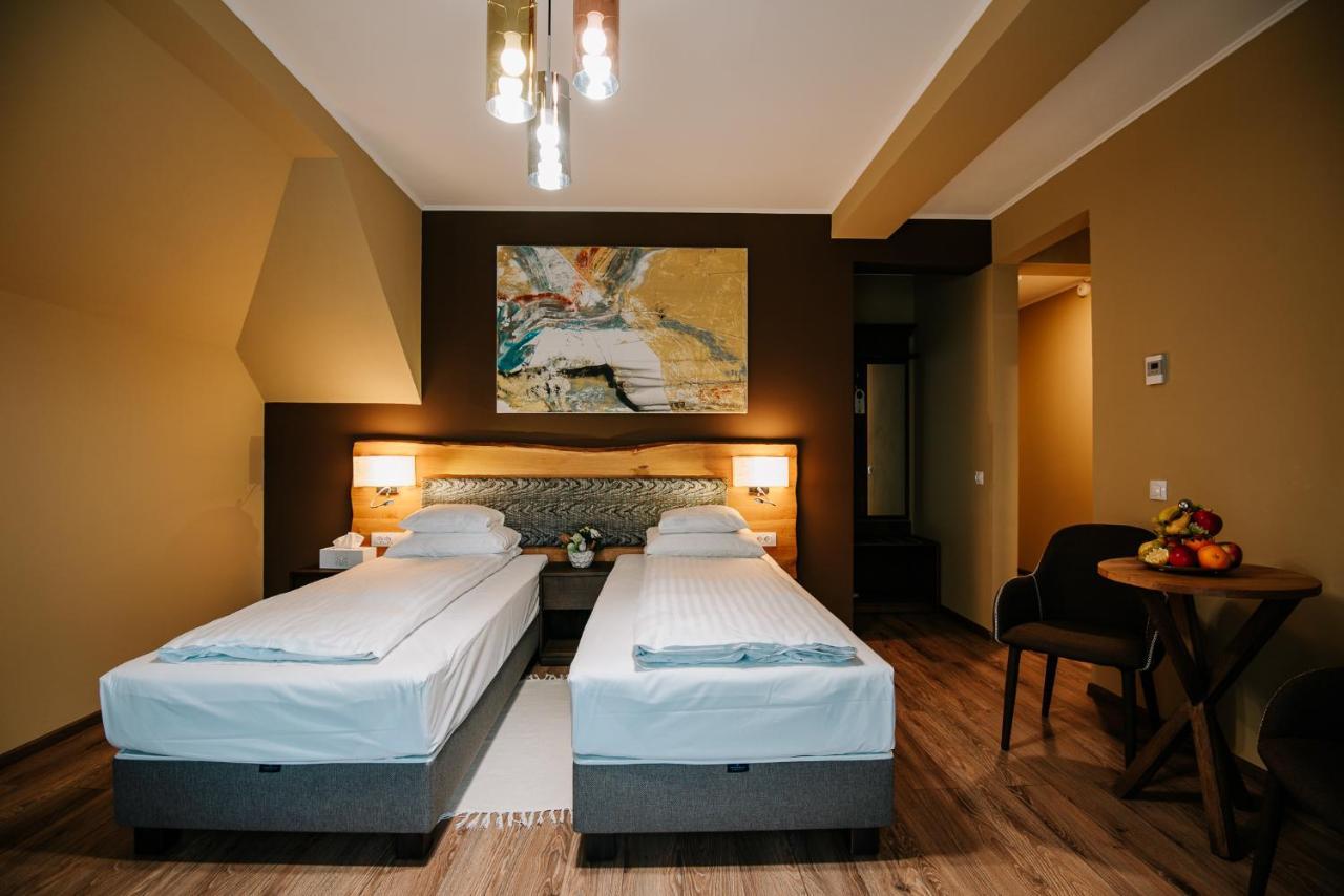 Panorama Boutique Hotel Sfântu-Gheorghe Eksteriør bilde