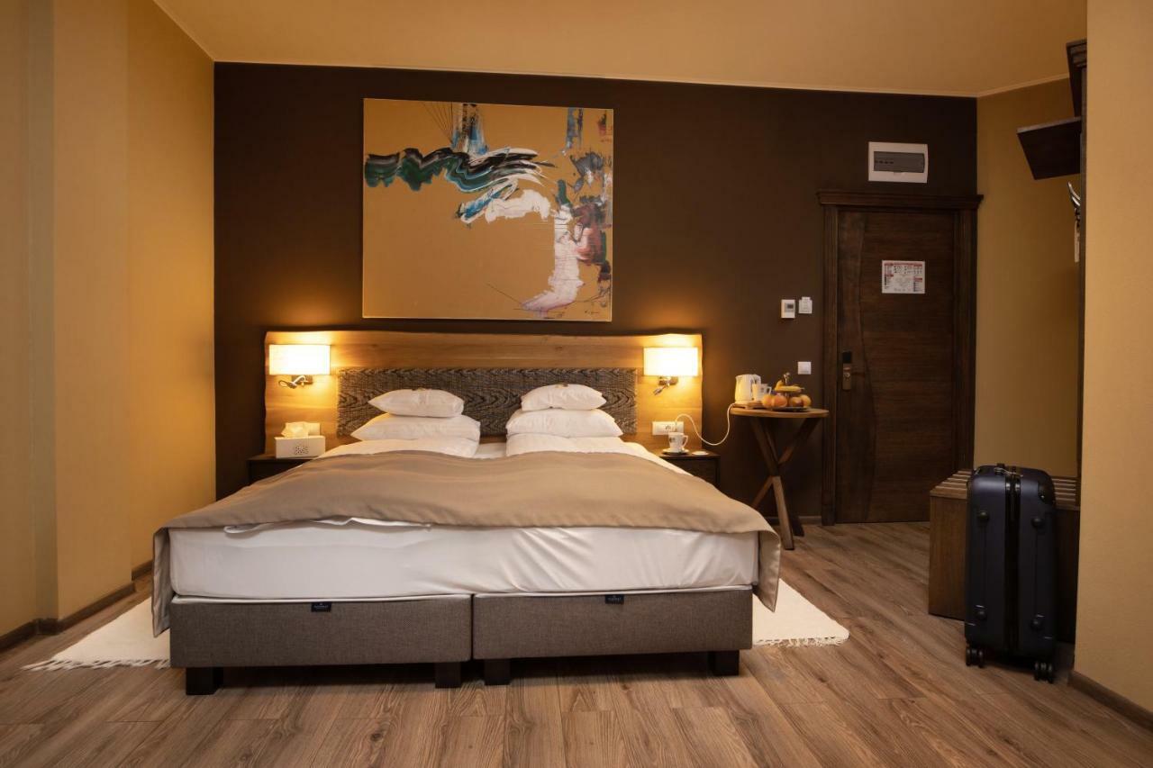 Panorama Boutique Hotel Sfântu-Gheorghe Eksteriør bilde